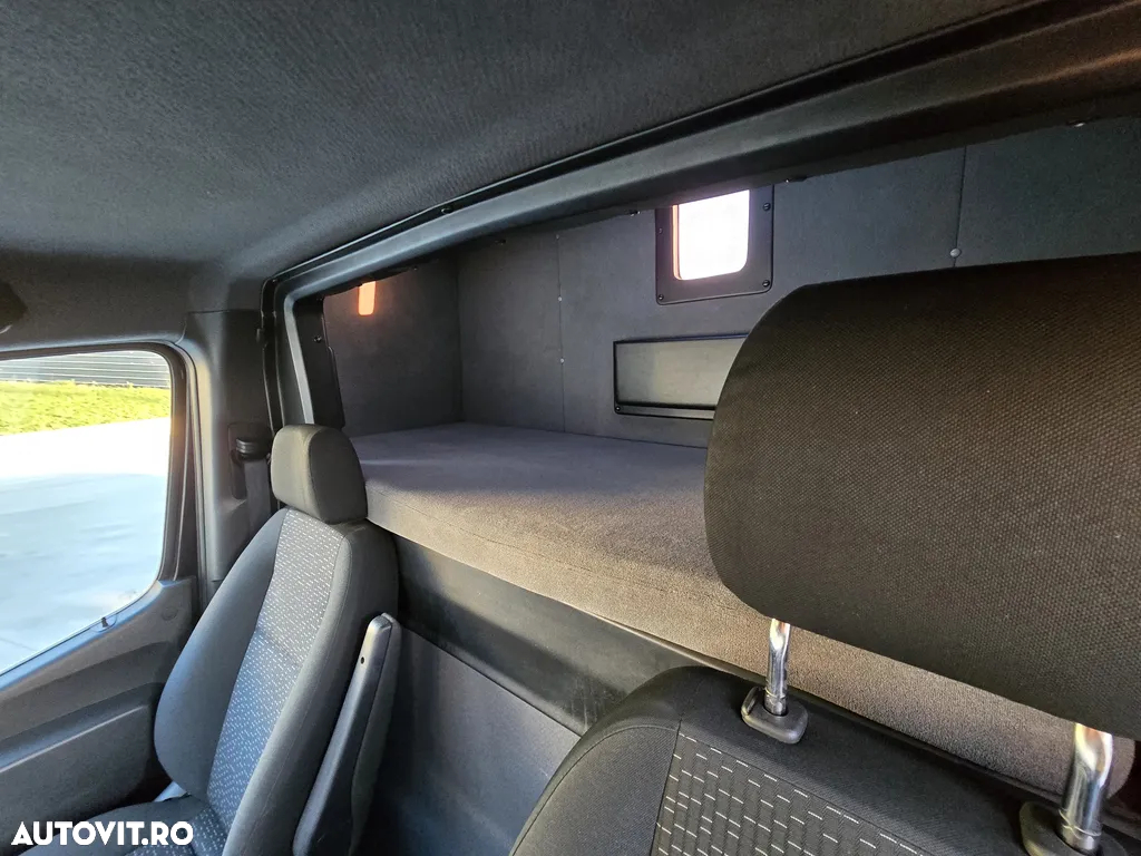 Mercedes-Benz Sprinter - 9
