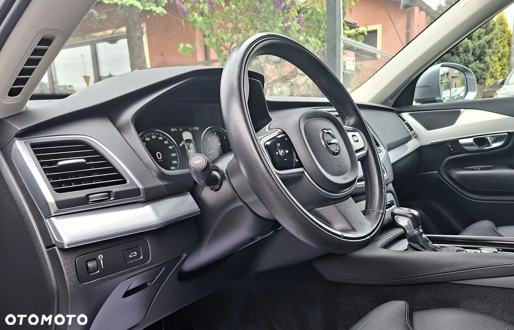 Volvo XC 90 D5 AWD Inscription 7os - 28