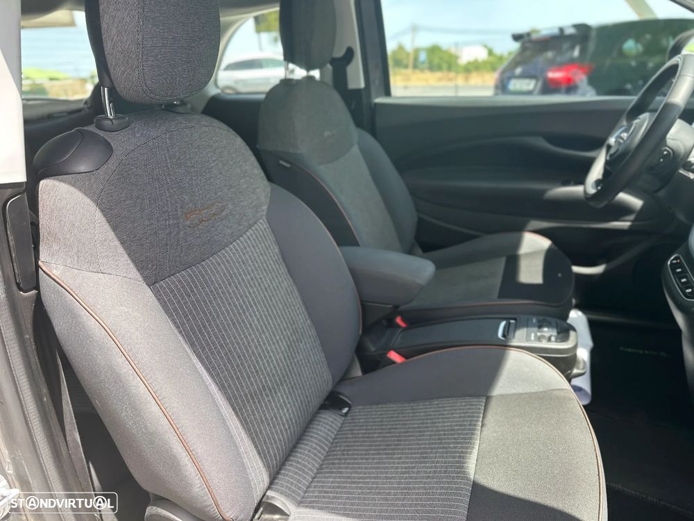 Fiat 500e 3 + 1 42 kWh - 12