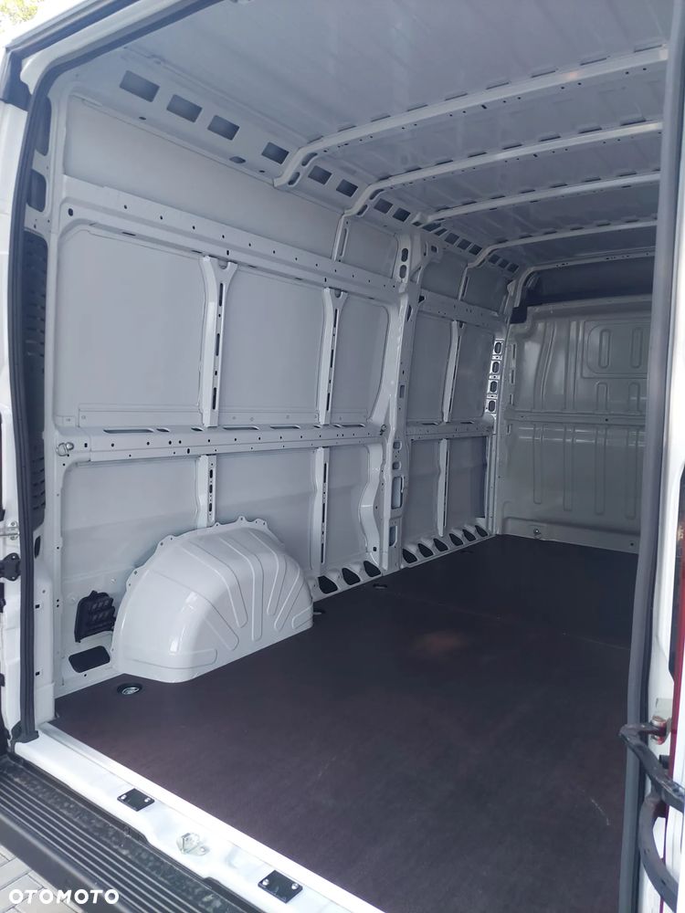 Toyota Proace MAX - 13