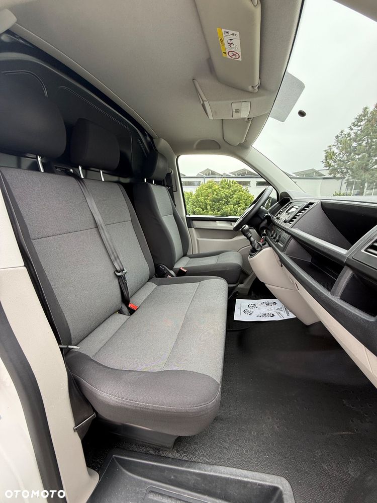 Volkswagen Transporter - 9