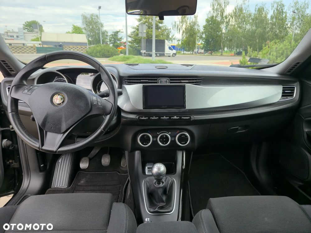 Alfa Romeo Giulietta 1.4 TB Distinctive - 17