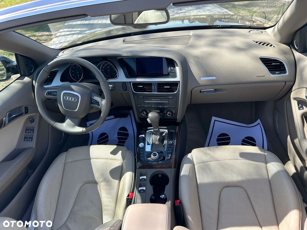 Audi A5 Cabrio 2011 photo 2