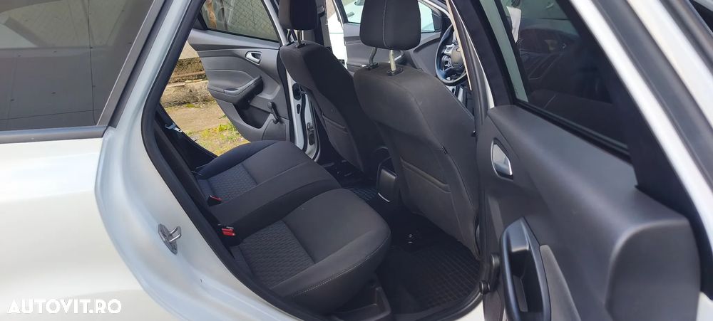 Ford Focus 1.0 EcoBoost Start Stop Trend - 24