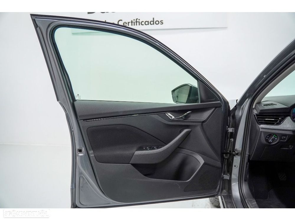 Skoda Kamiq 1.0 TSI Selection - 25