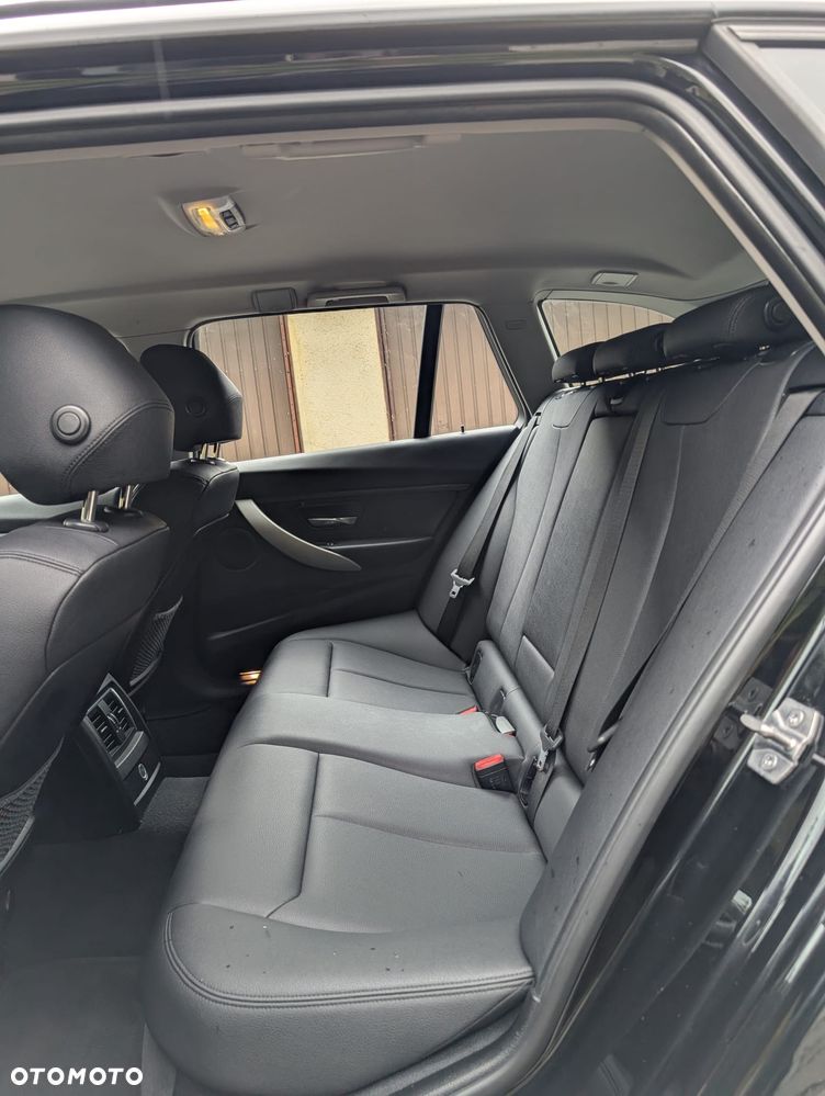 BMW Seria 3 320d DPF - 8