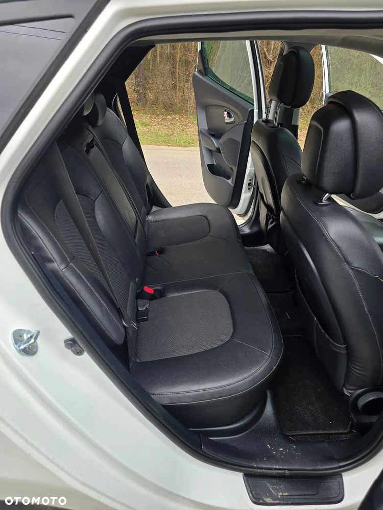 Hyundai ix35 1.7 CRDi Premium 2WD - 23