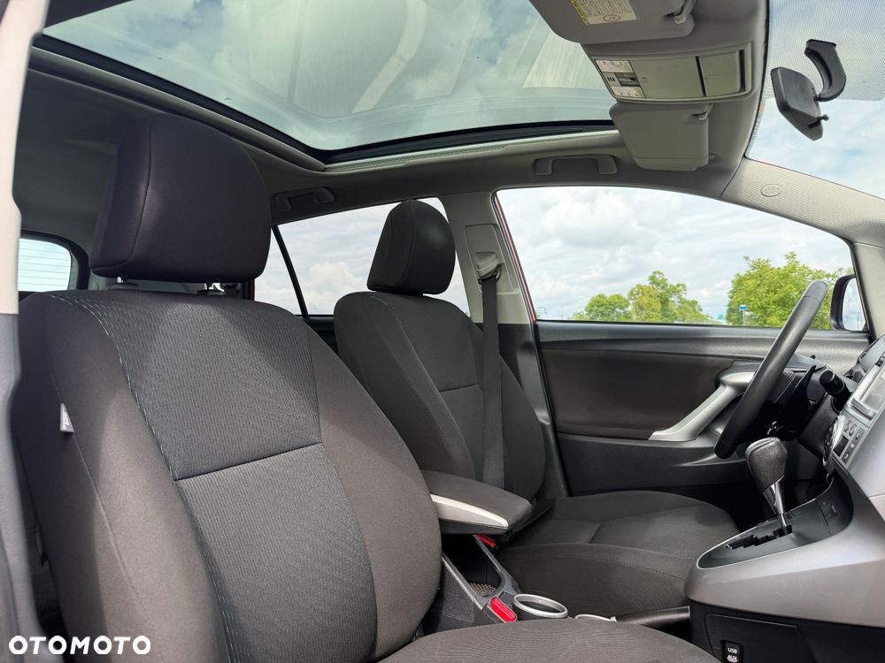 Toyota Verso 1.8 Prestige EU5 MS - 19
