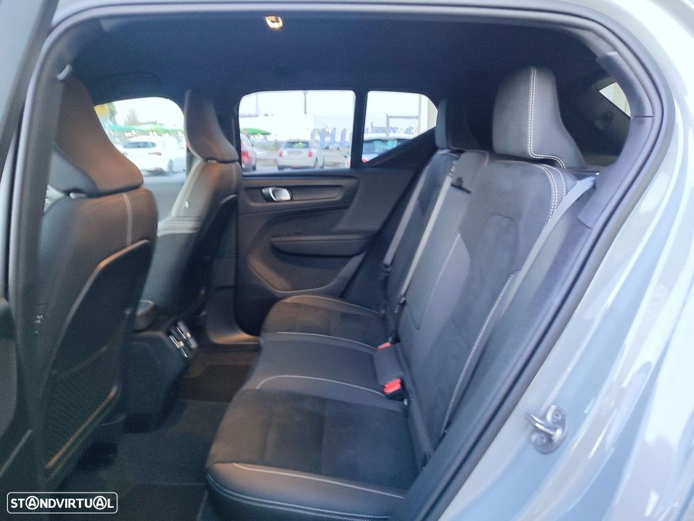 Volvo XC 40 1.5 T2 Plus Dark Auto - 8