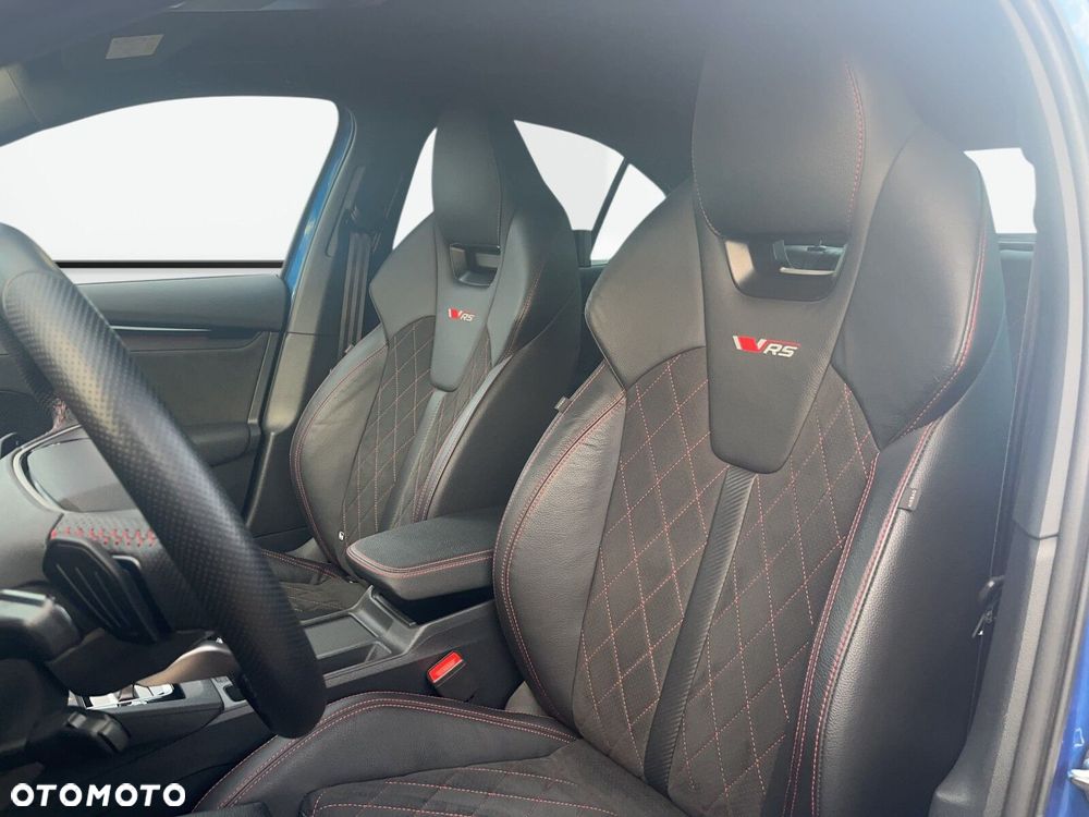 Skoda Octavia 2.0 TSI RS DSG - 11