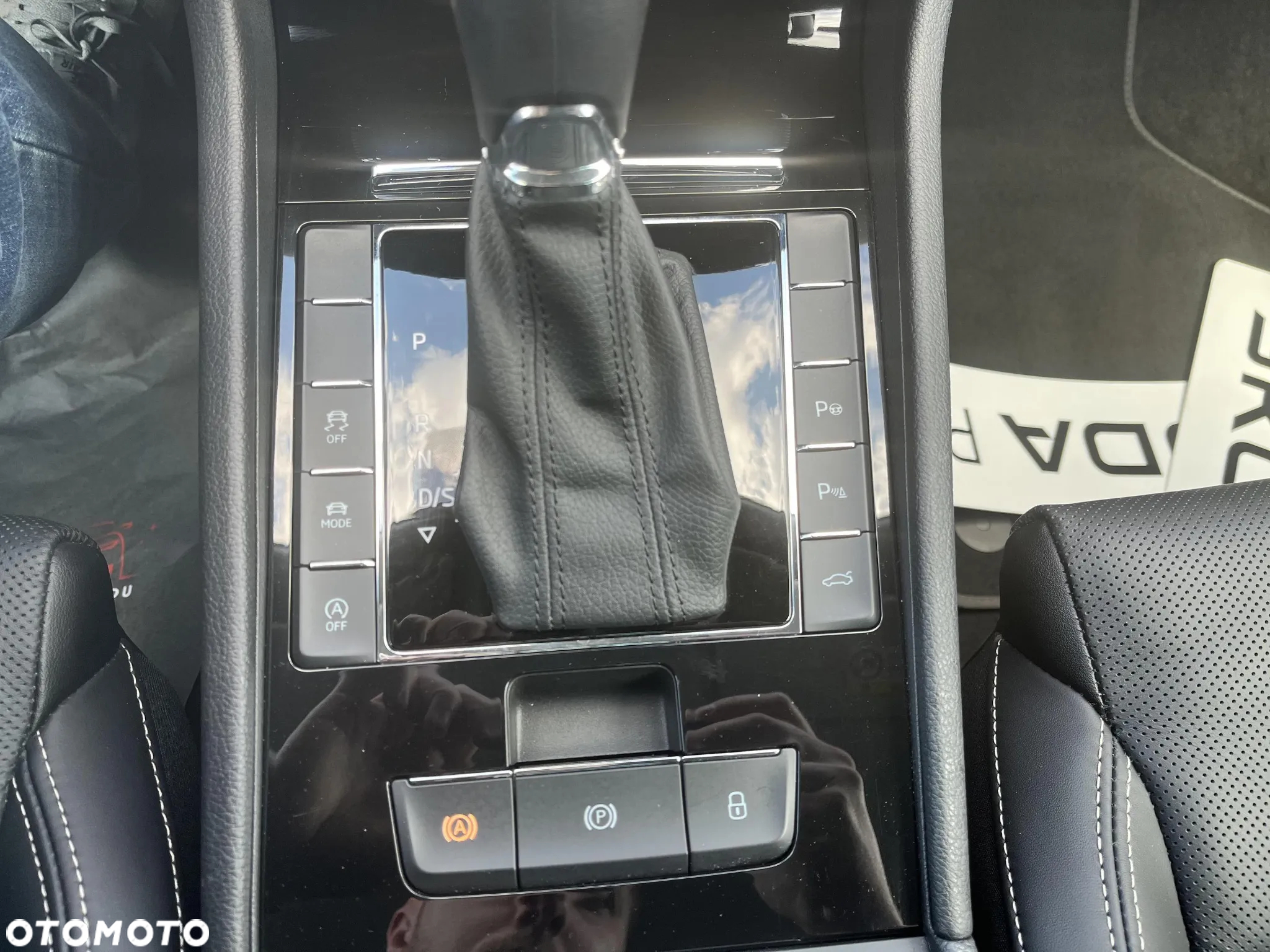 Skoda Superb 2.0 TSI 4x4 L&K DSG - 37