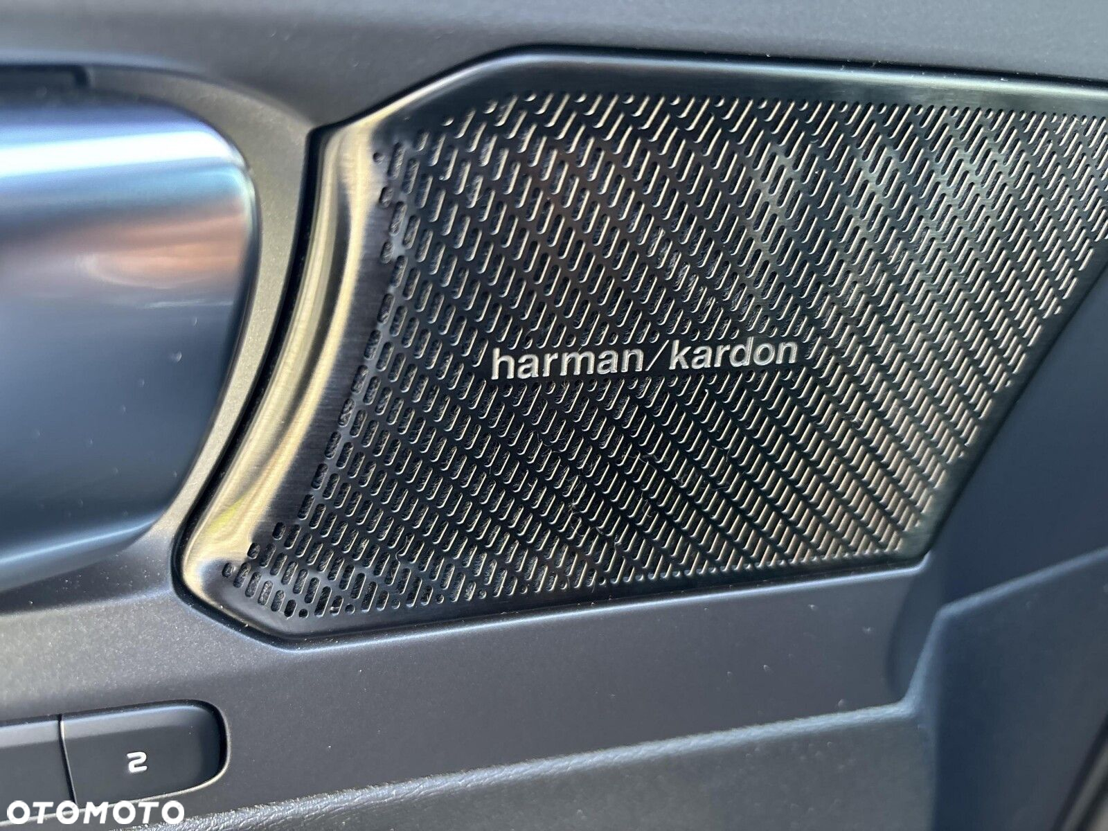 Volvo XC 40 - 25