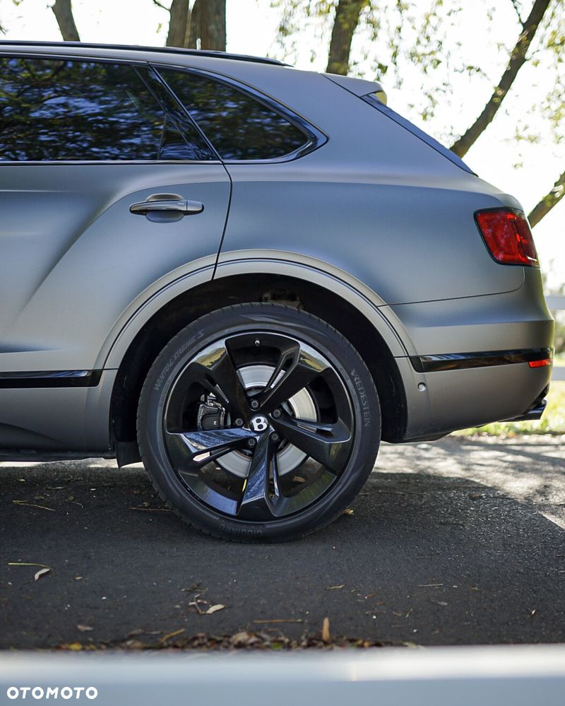 Bentley Bentayga W12 Mulliner - 13