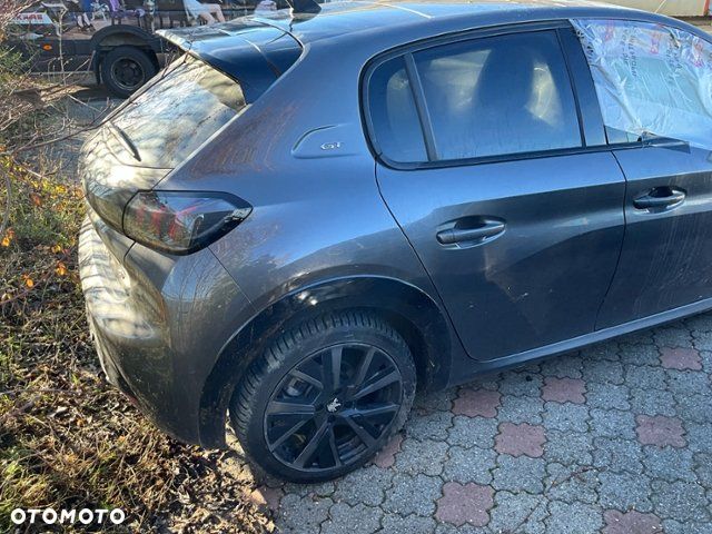 Peugeot 208 PureTech 130 EAT8 GT - 4