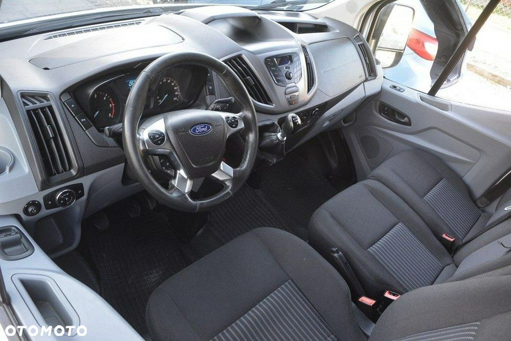 Ford Transit - 11