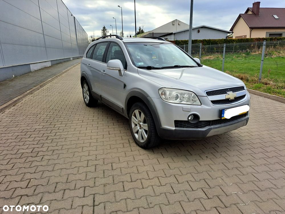 Chevrolet Captiva 2.0 4WD 7 Sitzer LT Exclusive - 3