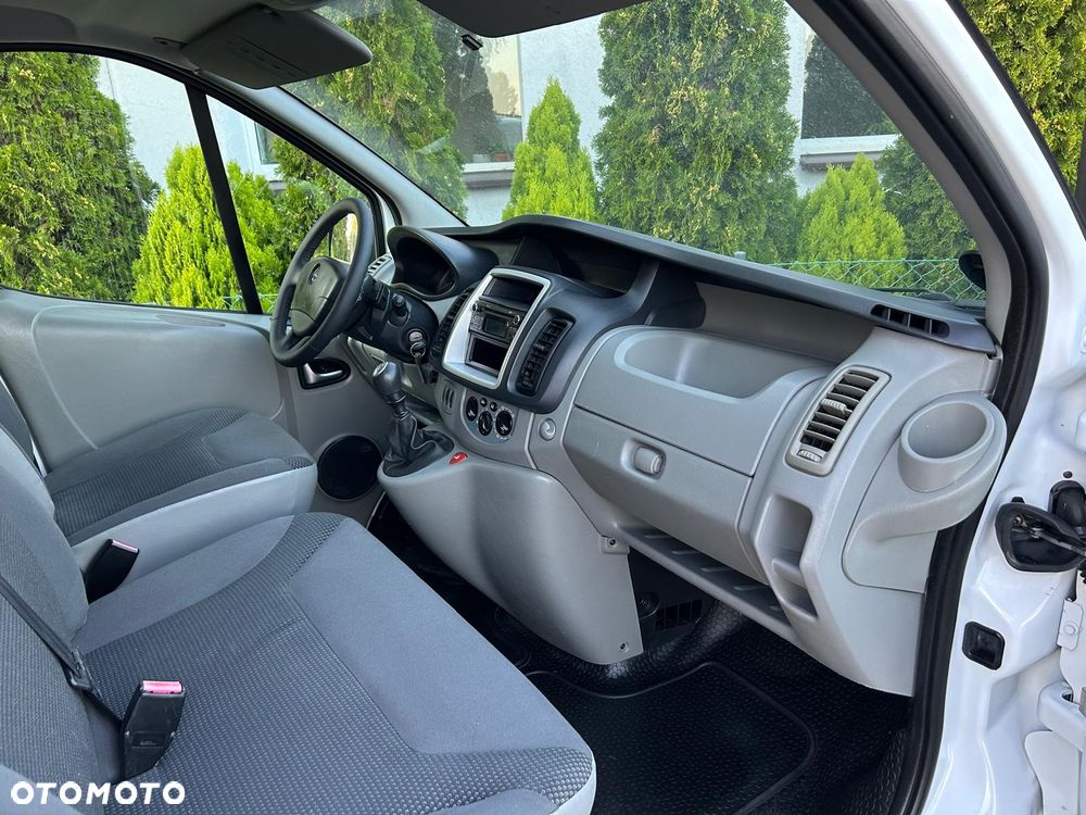 Renault Trafic - 26
