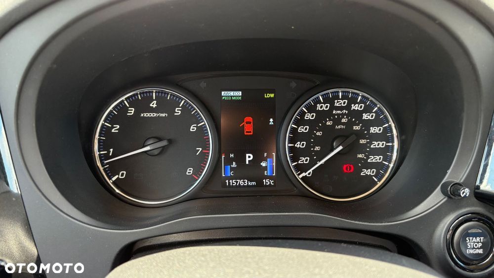 Mitsubishi Outlander - 17