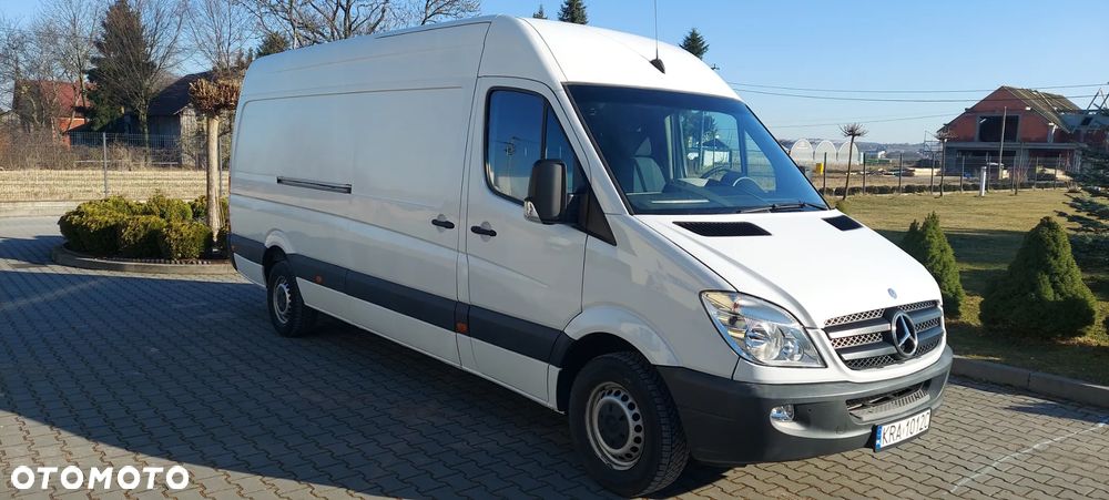Mercedes-Benz Sprinter - 1