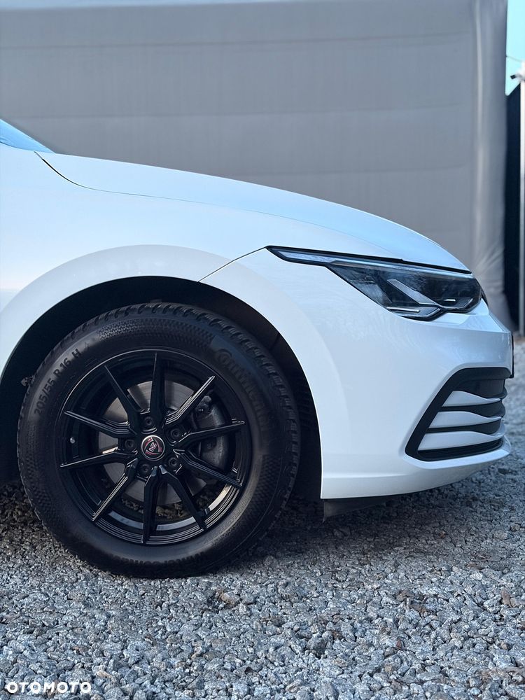 Volkswagen Golf 1.5 eTSI Life DSG - 5