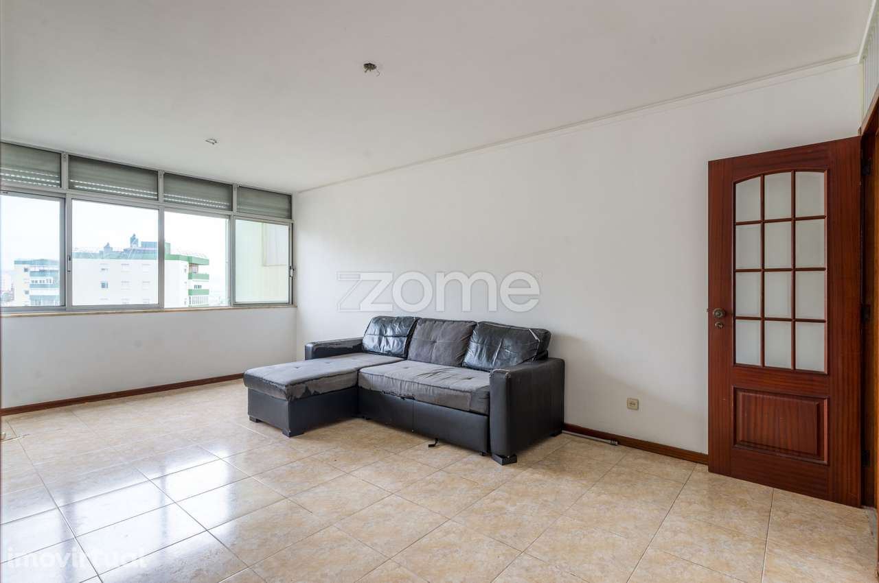 T2 c/ varanda fechada e vista desafogada na Flamenga - Grande imagem: 3/16