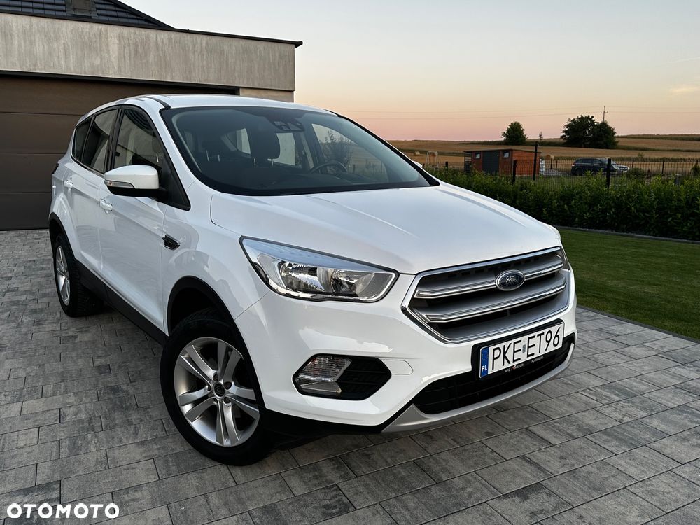 Ford Kuga - 1