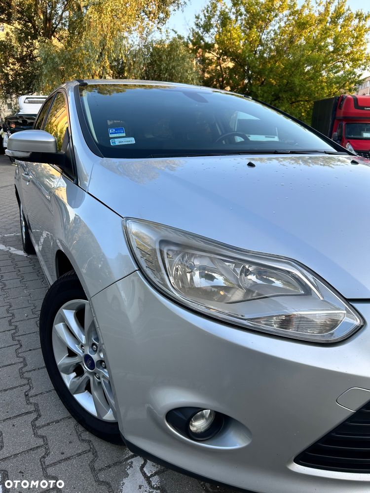 Ford Focus 1.6 Trend - 9