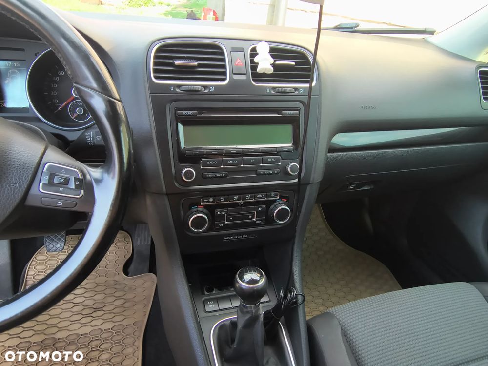 Volkswagen Golf 2.0 TDI Highline - 15