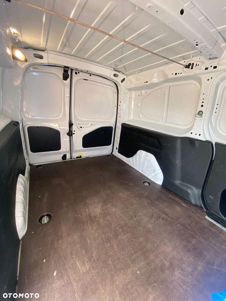 Opel Combo - 10
