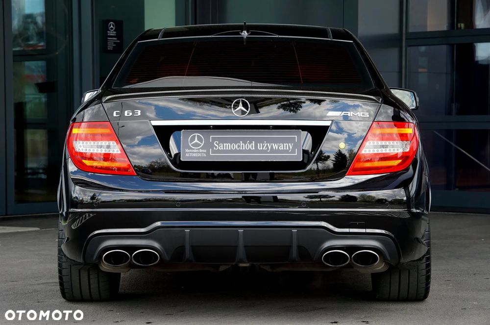 Mercedes-Benz Klasa C 63 AMG - 4