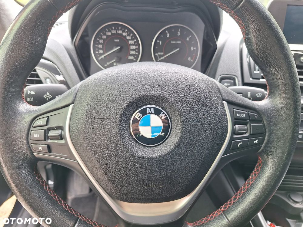 BMW Seria 1 118d xDrive Sport Line - 16