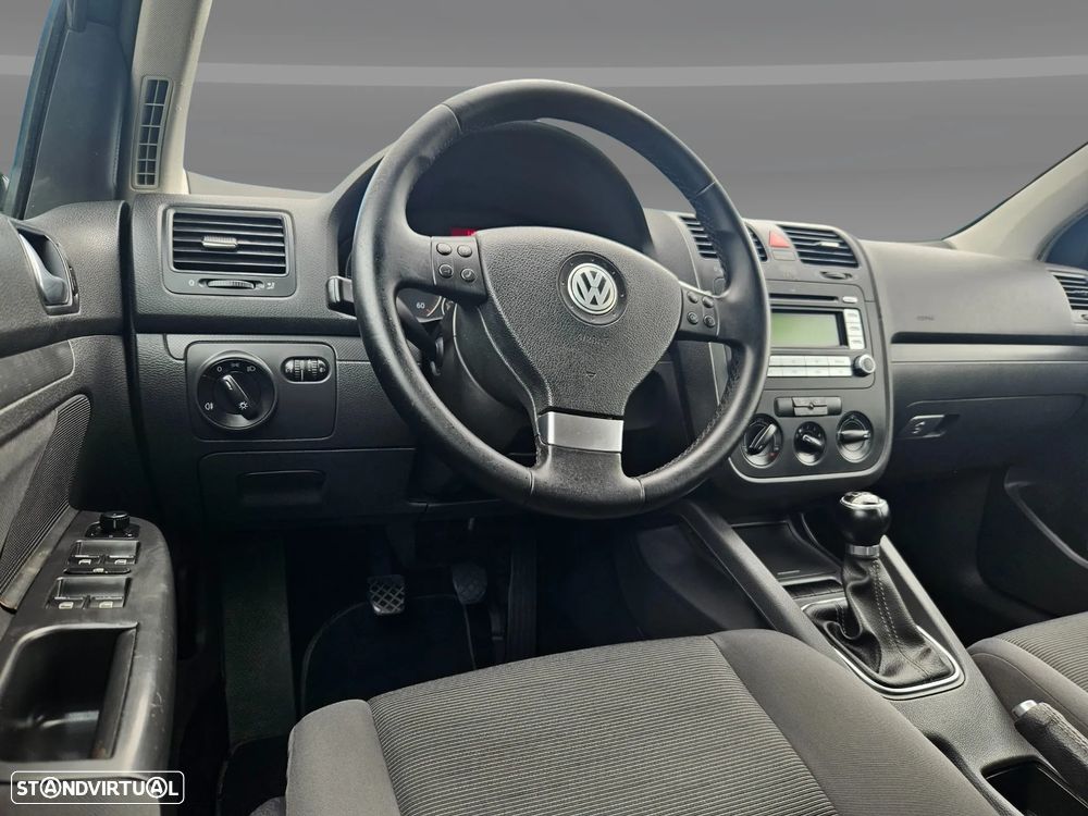 VW Golf 1.9 TDi BlueM. Confortline - 28