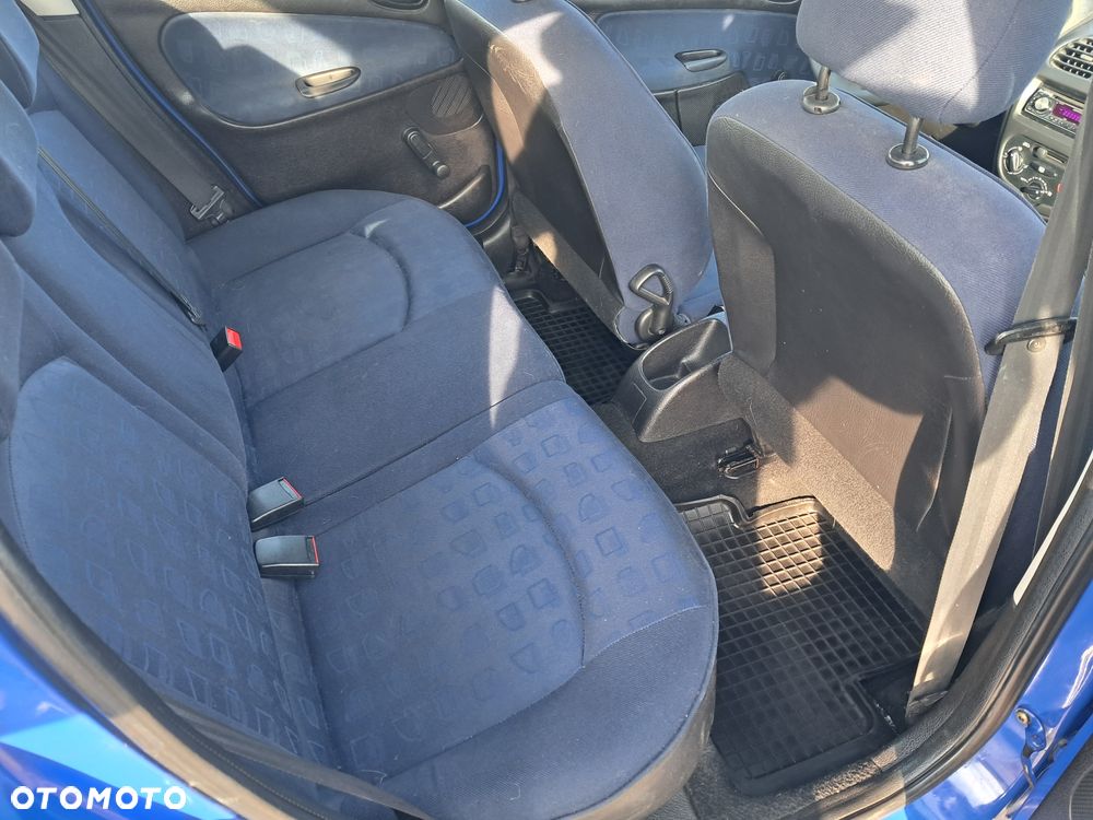 Peugeot 206 1.1 Mistral - 9