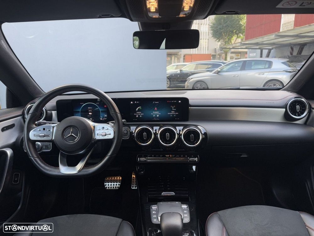 Mercedes-Benz CLA 250 e Shooting Brake AMG Line - 10