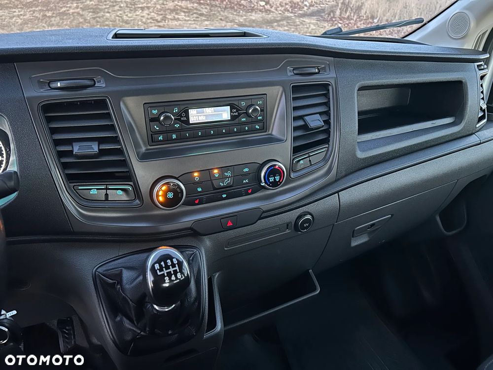 Ford Transit - 19