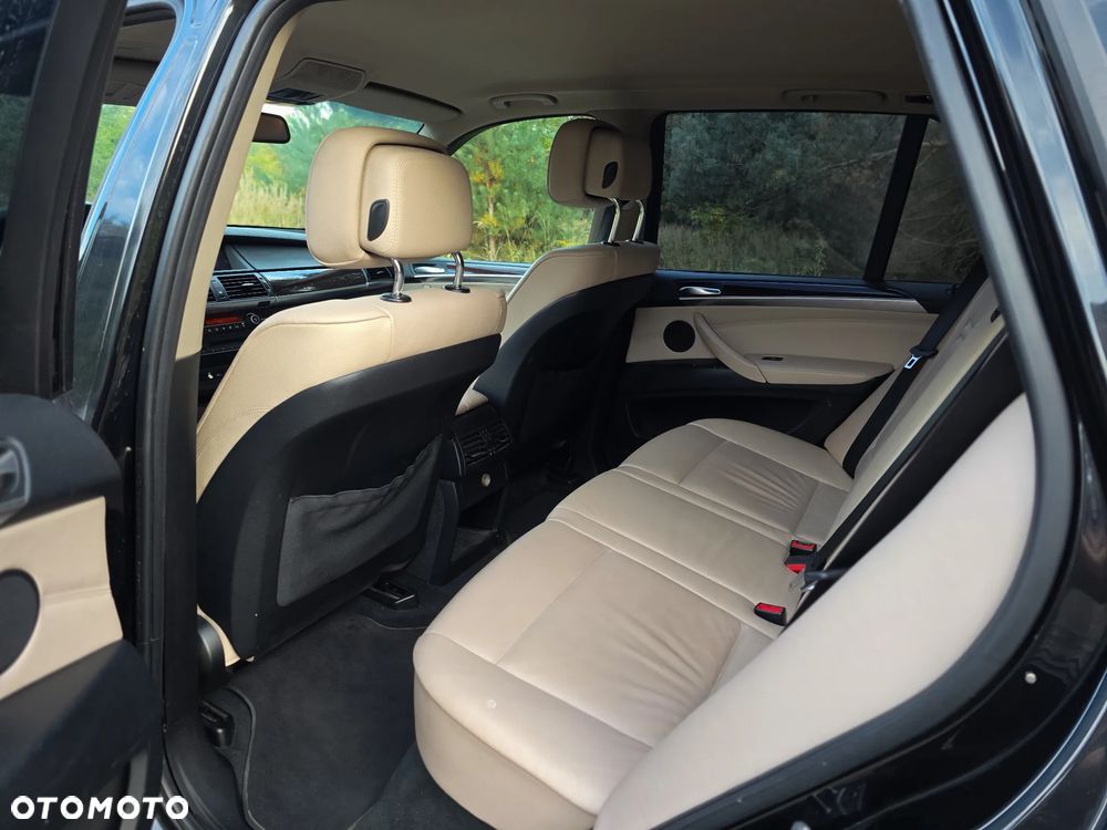 BMW X5 xDrive30d - 14