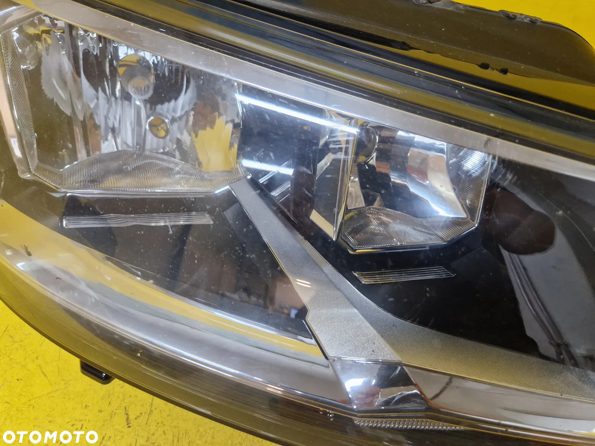 VW T6 LAMPA PRAWA PRZOD 7E1941006 - 4