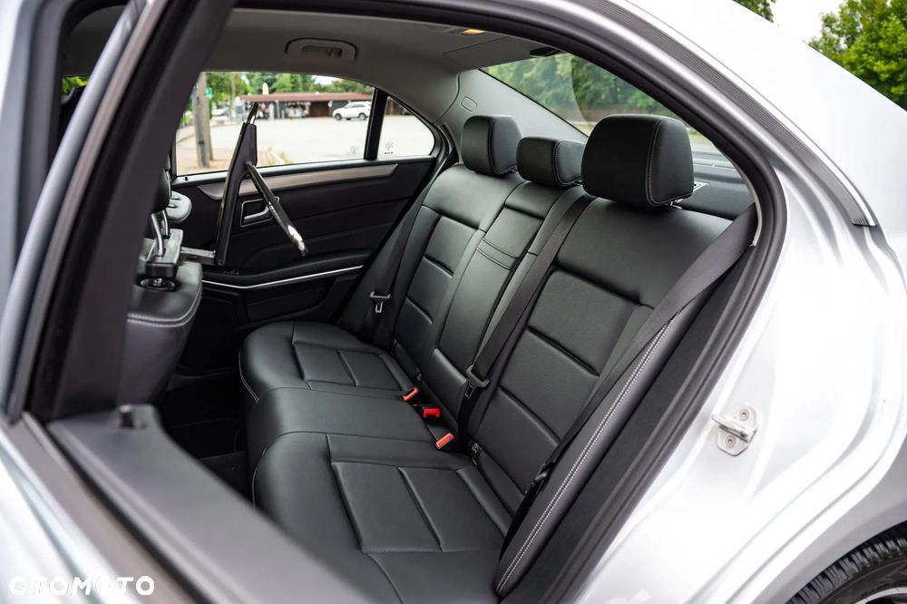 Mercedes-Benz Klasa E 220 BlueTEC 4-Matic Avantgarde - 29