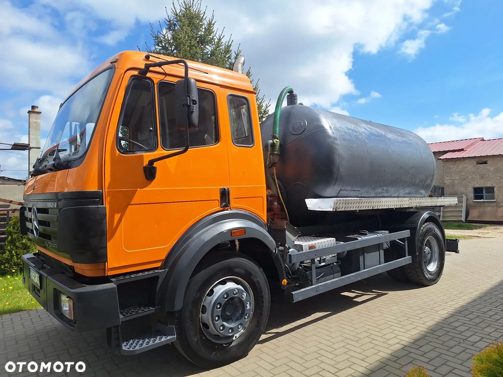 Mercedes-Benz SK 1824 - 5