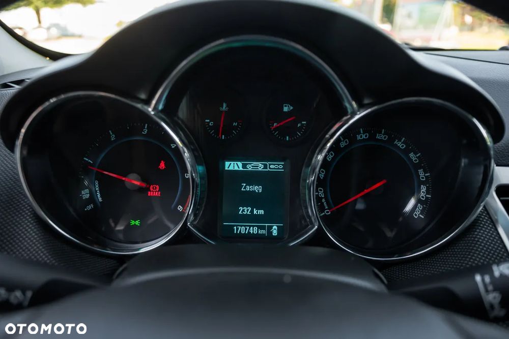 Chevrolet Cruze - 27