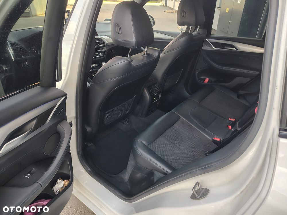 BMW X3 xDrive20d mHEV sport - 9