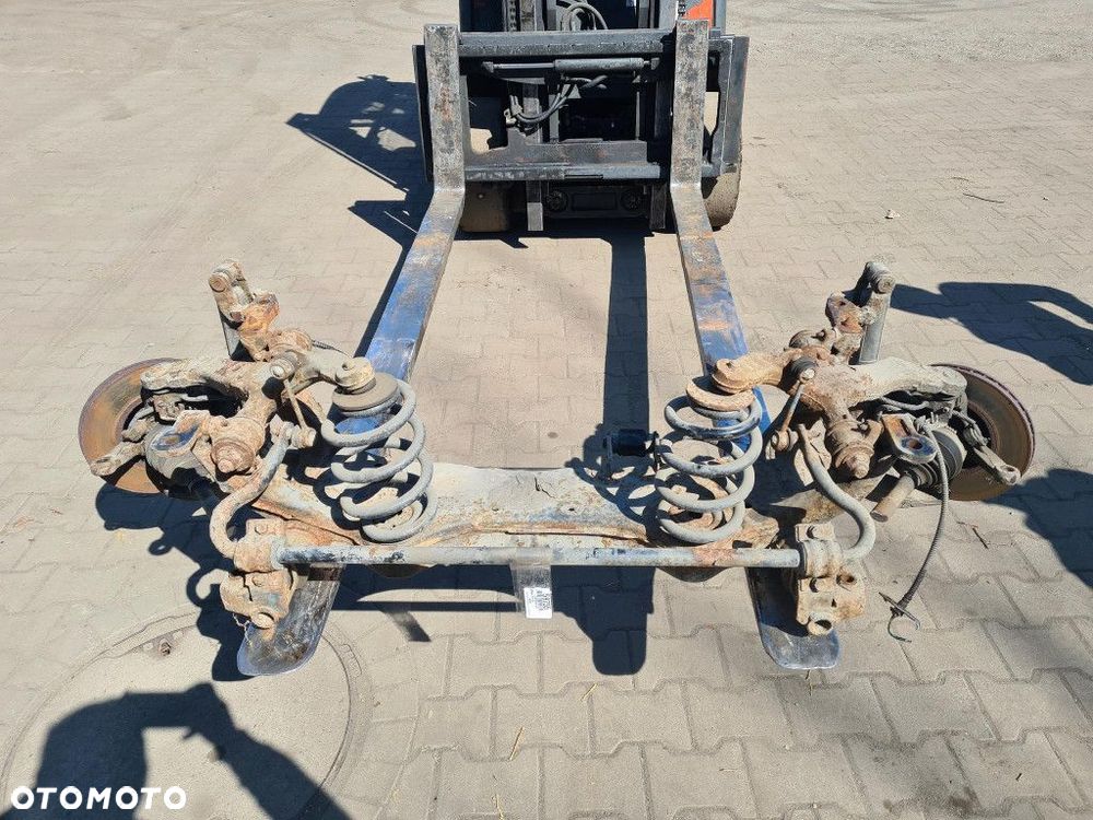 NISSAN INTERSTAR I LIFT MASTER II  MOVANO I KOŁYSKA PRZÓD ZD30 - 1