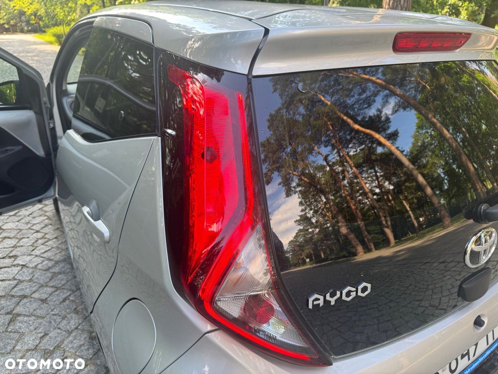 Toyota Aygo 1.0 VVT-i JBL Edition - 15
