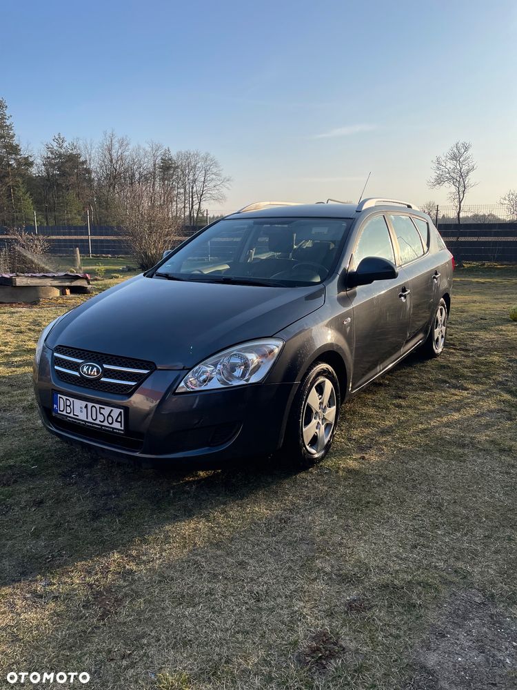 Kia Ceed 1.4 Comfort - 1