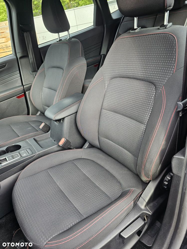 Ford Kuga 2.5 FHEV FWD ST-Line - 13