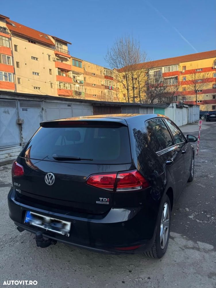 Volkswagen Golf - 3