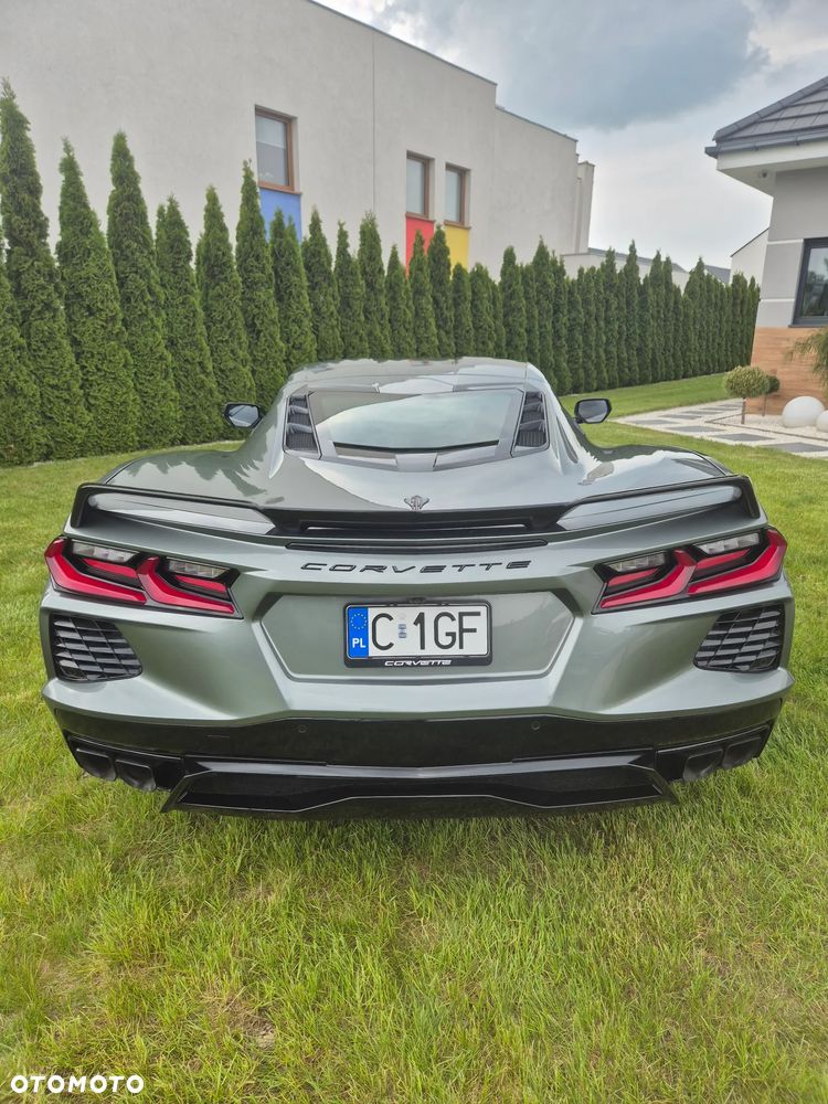 Chevrolet Corvette - 14