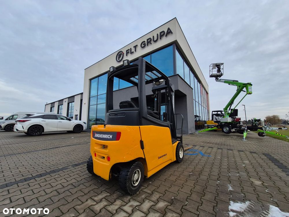 Jungheinrich EFG 320 - 3