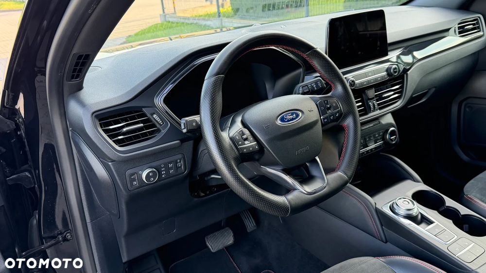 Ford Kuga 2.5P PHEV FWD ST-Line X - 21