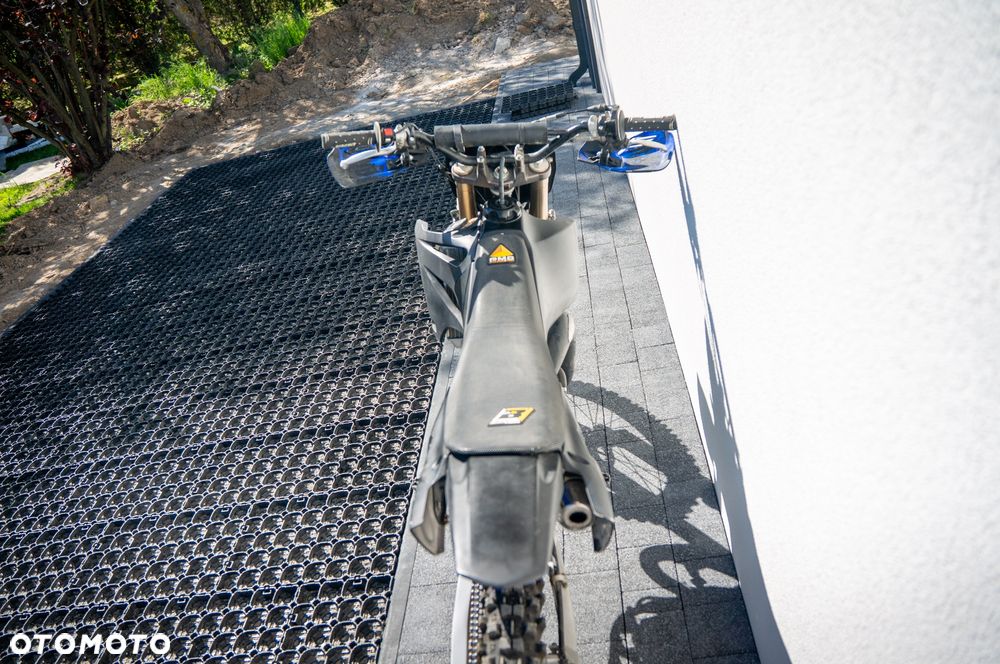 Yamaha YZ - 5
